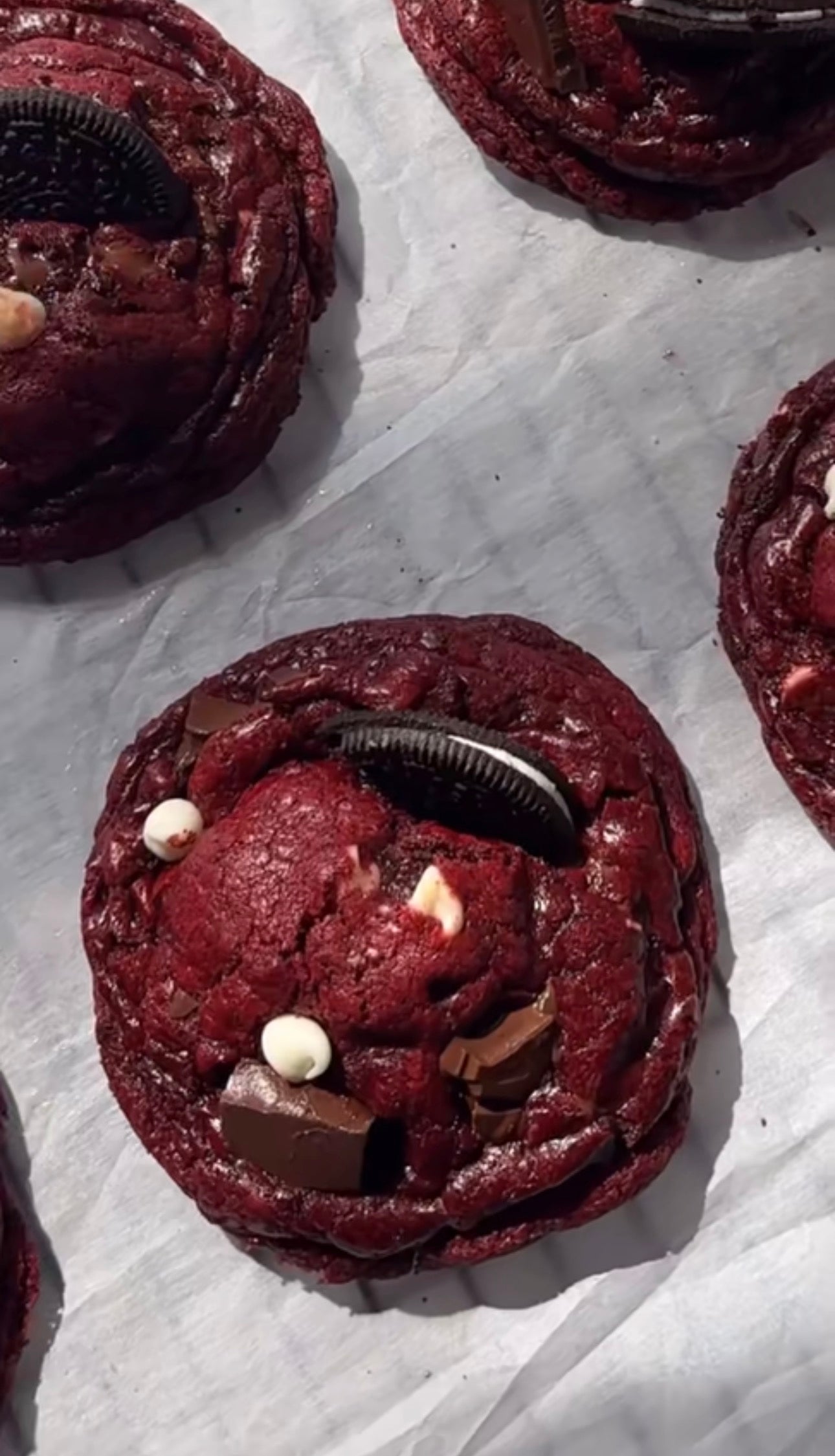 Red Velvet Oreo Lava Cookie